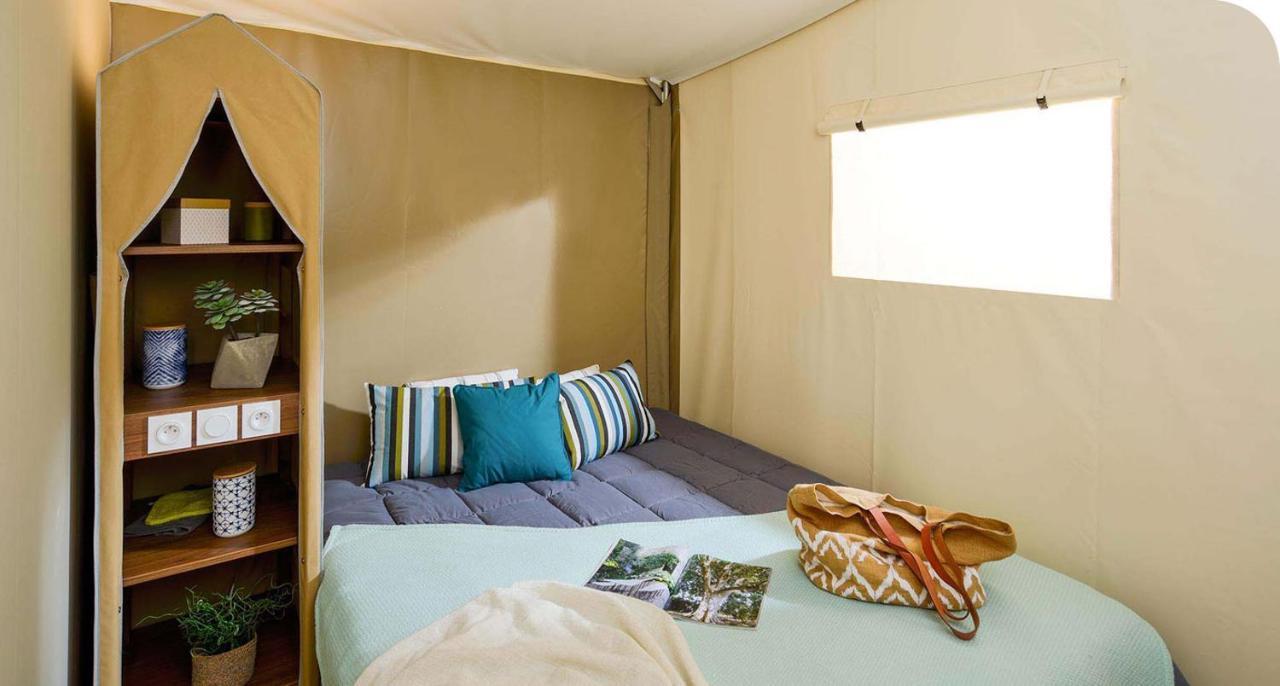Camping Onlycamp Pierre & Sources Volvic Esterno foto