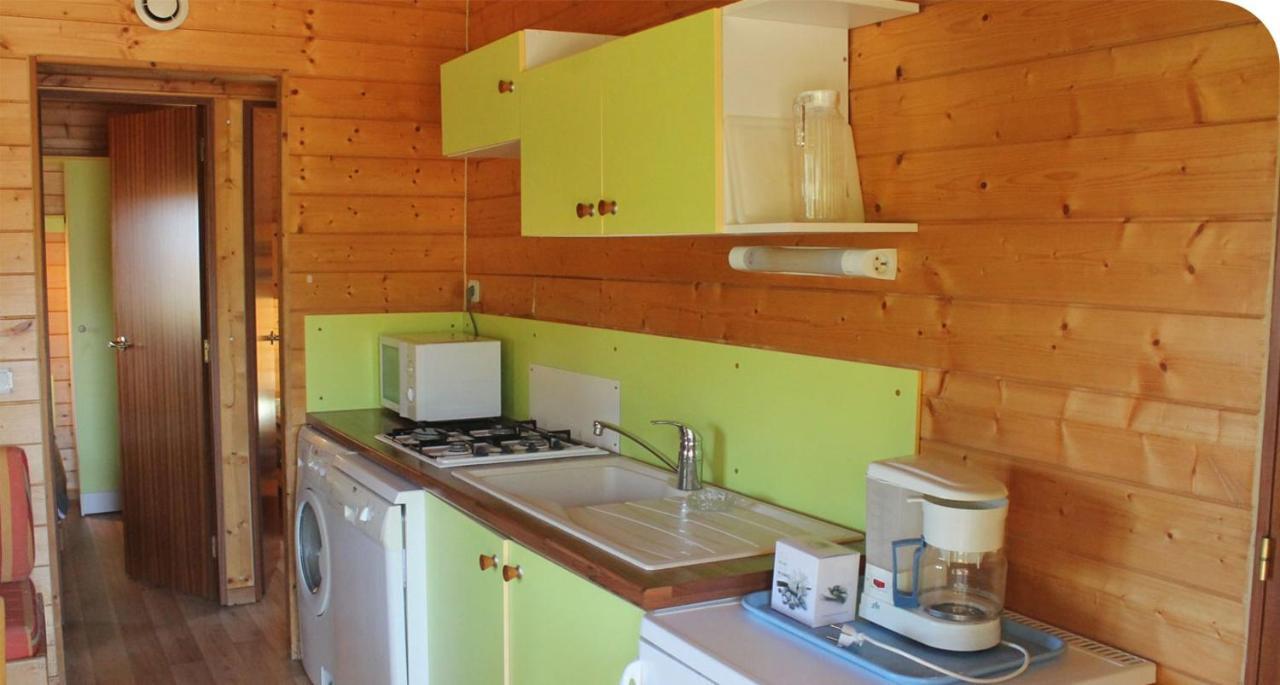 Camping Onlycamp Pierre & Sources Volvic Esterno foto